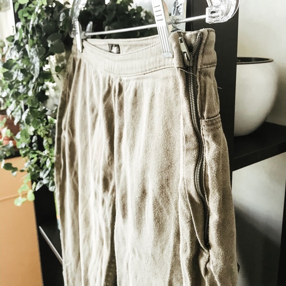 H&M Pants - Picture 4 of 5